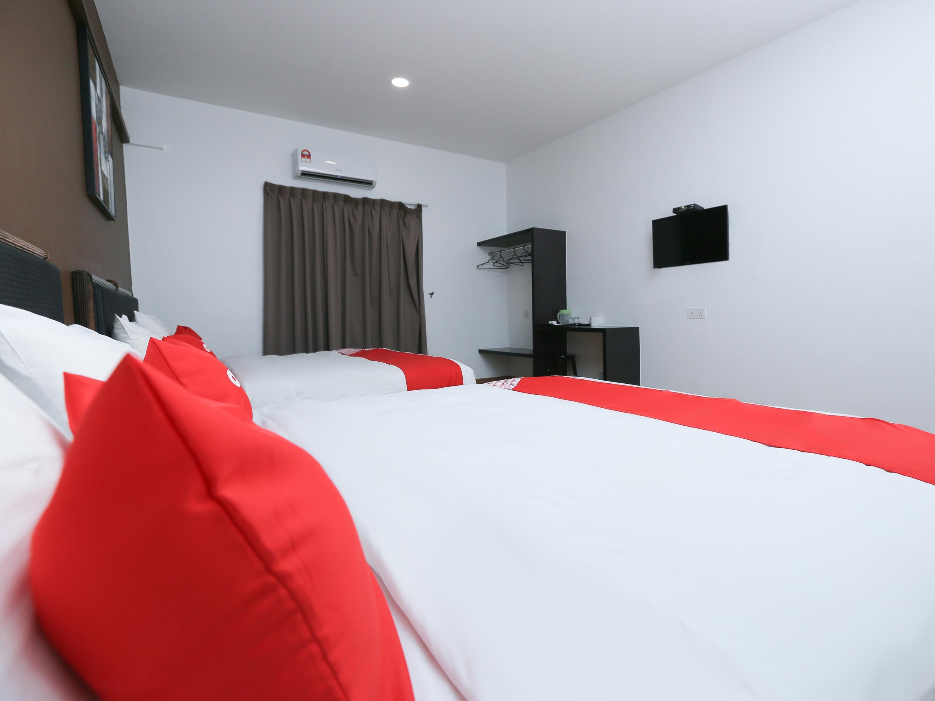 โอโย 89915 อีสต์ เมาน์ โฮเต็ล Hotel โคโค ภายนอก รูปภาพ